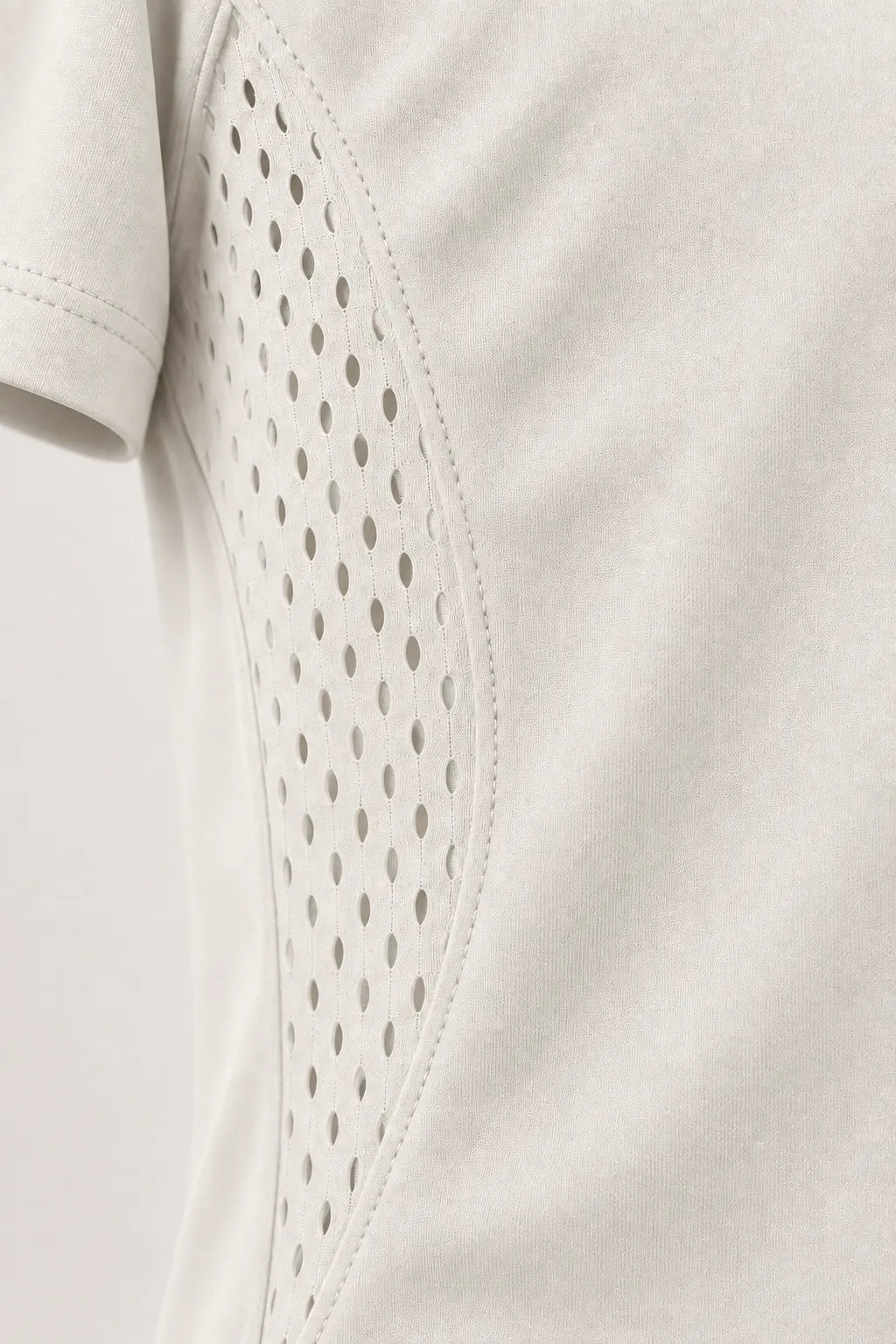 AER Performance Tee in White — construction view